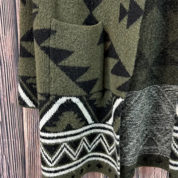 Frye Olive and Black Patterned Cardigan - Picture 5 of 11